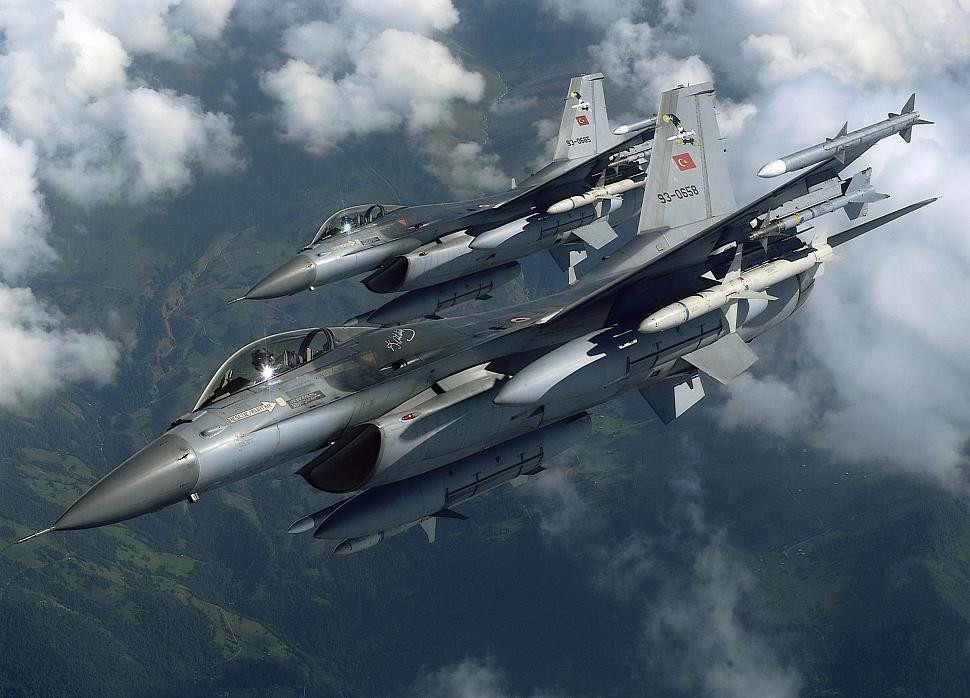 Εικονικό βομβαρδισμό στην Κίναρο έκαναν 6 τουρκικά μαχητικά